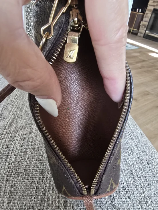 Authentic Louis Vuitton Brown Monogram Mini Papillion Handbag - Picture 9 of 11